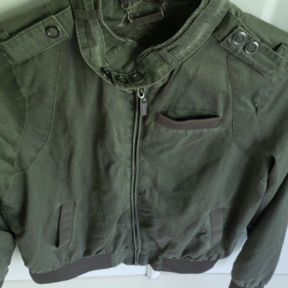Green jacket - Picture 4 of 7